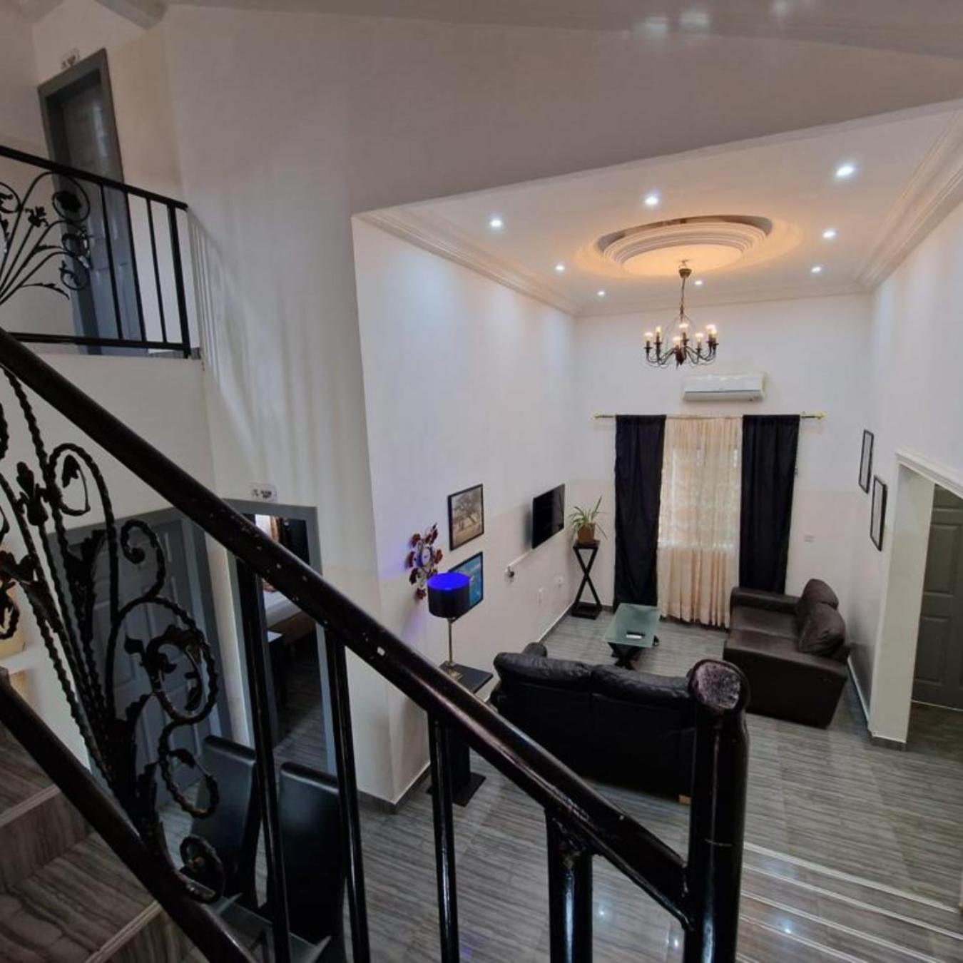 Perriman Hotel Kokrobite Eksteriør billede